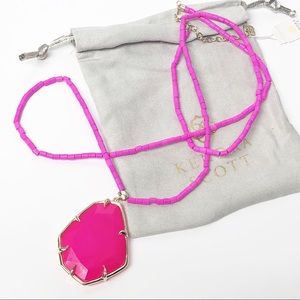 Kendra Scott • Beatrix Necklace in Pink Agate